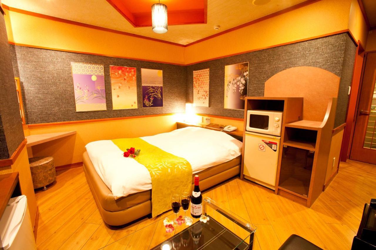 Hotel Luna (Adults Only) Tokio Exterior foto