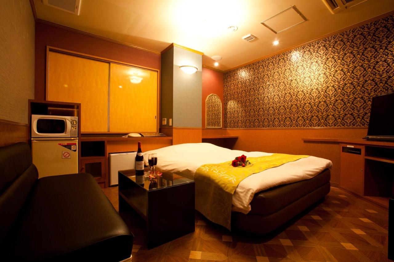 Hotel Luna (Adults Only) Tokio Exterior foto